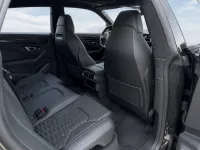 Lamborghini Urus — interior