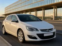 Opel Astra — front