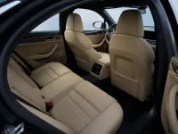 Porsche Panamera — المقصورة الداخلية