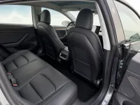 Tesla Model 3 — Innenraum