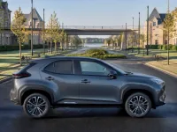 Toyota Yaris Cross — seitlich