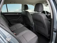 Volkswagen Golf — салон