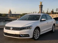 Volkswagen Passat — الأمام