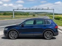 Volkswagen Tiguan — lateral