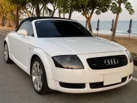 Audi TT Roadster — सामने