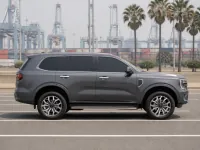 Ford Everest — पार्श्व