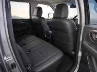 Isuzu MU-X — आंतरिक