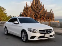 Mercedes-Benz C 220 d — ด้านหน้า
