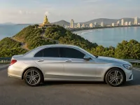 Mercedes-Benz C 350 e — 측면