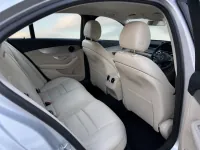 Mercedes-Benz C 350 e — 실내