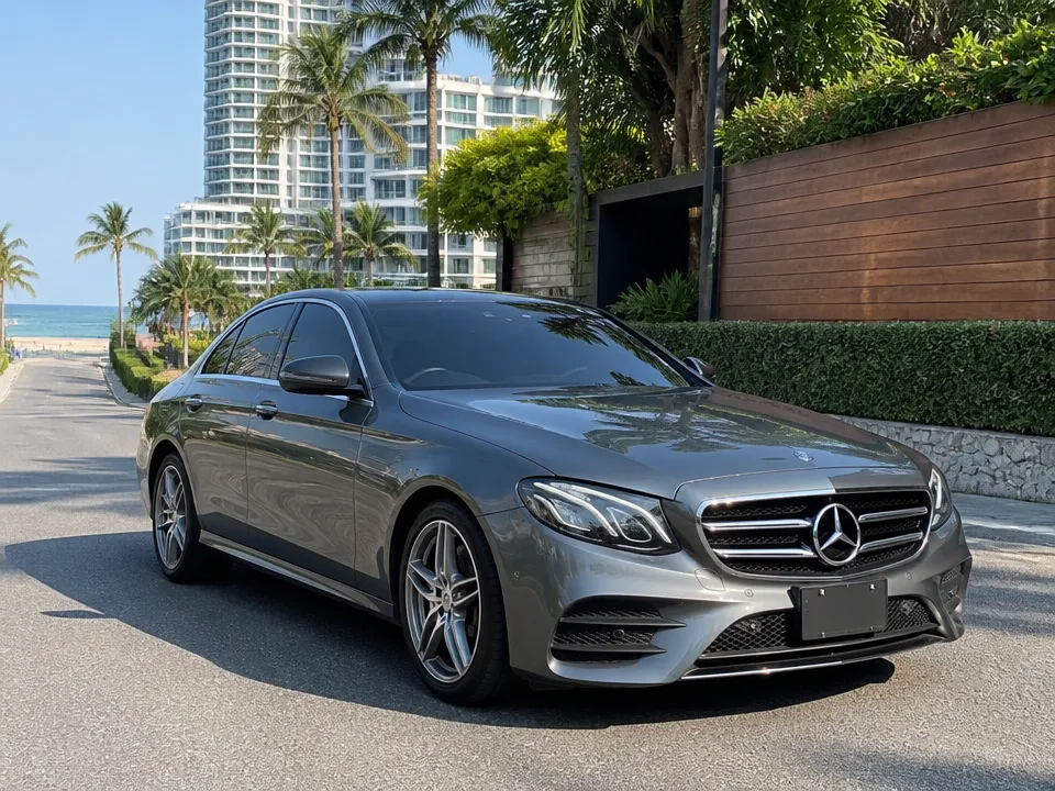 Mercedes-Benz E-Class — รถเช่าพัทยา