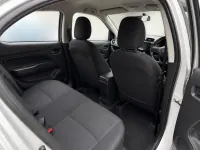 Mitsubishi Attrage — 内饰