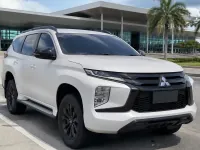 Mitsubishi Pajero Sport — सामने