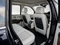 Rolls-Royce Cullinan — 실내