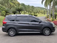 Suzuki XL7 — पार्श्व