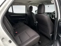 Toyota Fortuner — салон