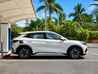 BYD Atto 3 — side