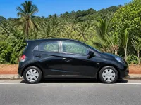 Honda Brio — сбоку