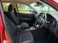 Mazda 2 — салон