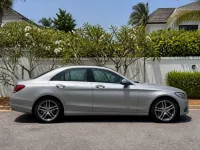 Mercedes-Benz C 220 d — сбоку