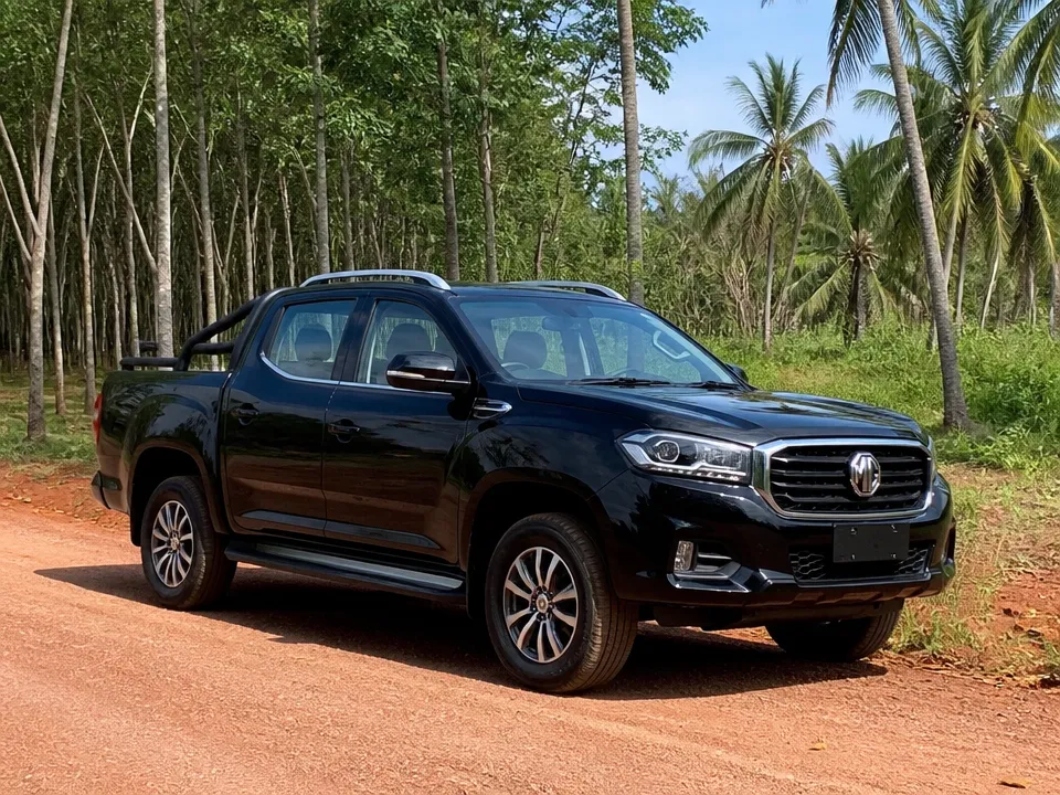 MG Extender — car rental in Phuket