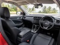 MG ZS — interior
