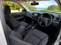 Mitsubishi Triton — interior