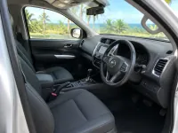 Nissan Navara — interior