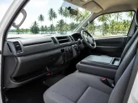 Toyota Commuter — Innenraum