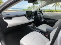 Toyota Corolla Altis Hybrid — interior