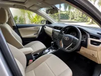 Toyota Corolla Altis — Innenraum