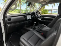 Toyota Hilux Revo Rocco 4x4 — interior
