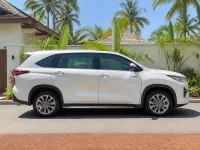 Toyota Innova Zenix Hybrid — side