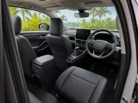 Toyota Innova Zenix — interior