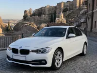BMW 320 — الأمام