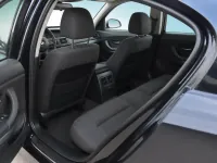 BMW 320 — المقصورة الداخلية