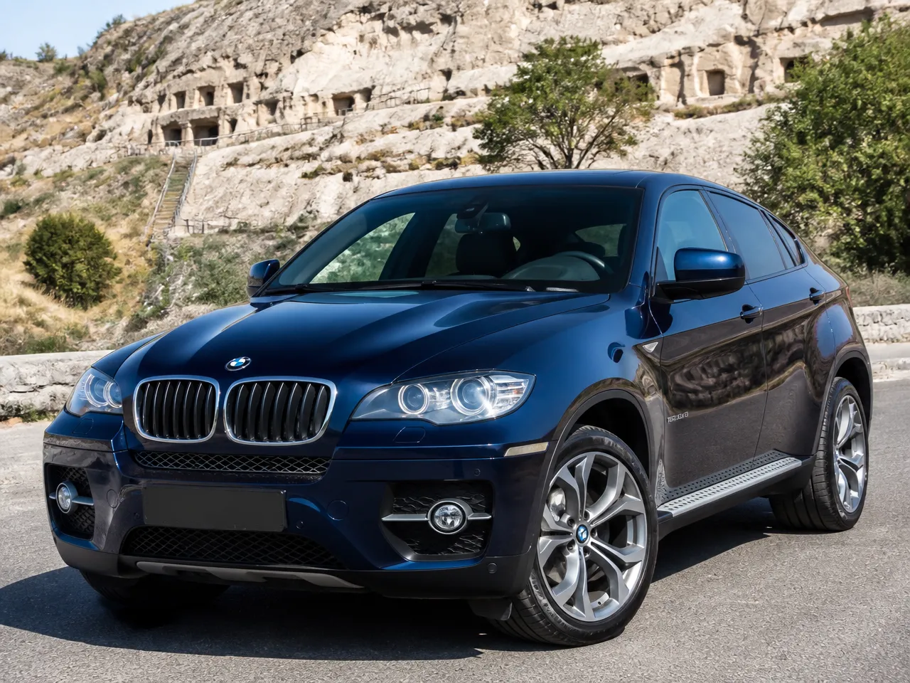 BMW X6 — الأمام