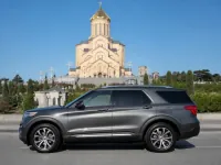 Ford Explorer — сбоку