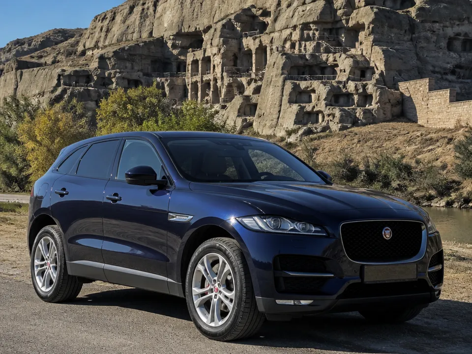 Jaguar F-Pace — تأجير سيارات في جورجيا