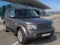 Land Rover Discovery 3.0 Diesel — الأمام