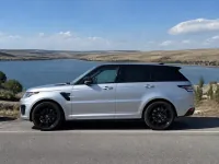 Land Rover Range Rover Sport SVR 5.0 — الجانب