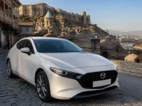 Mazda 3 — الأمام