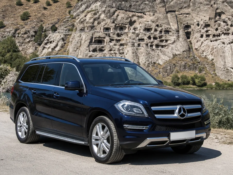 Mercedes-Benz GL 350 CDI BlueTEC — تأجير سيارات في جورجيا