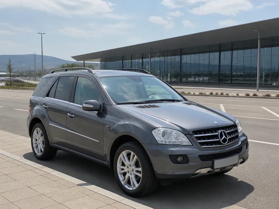 Mercedes-Benz ML350 — تأجير سيارات في جورجيا