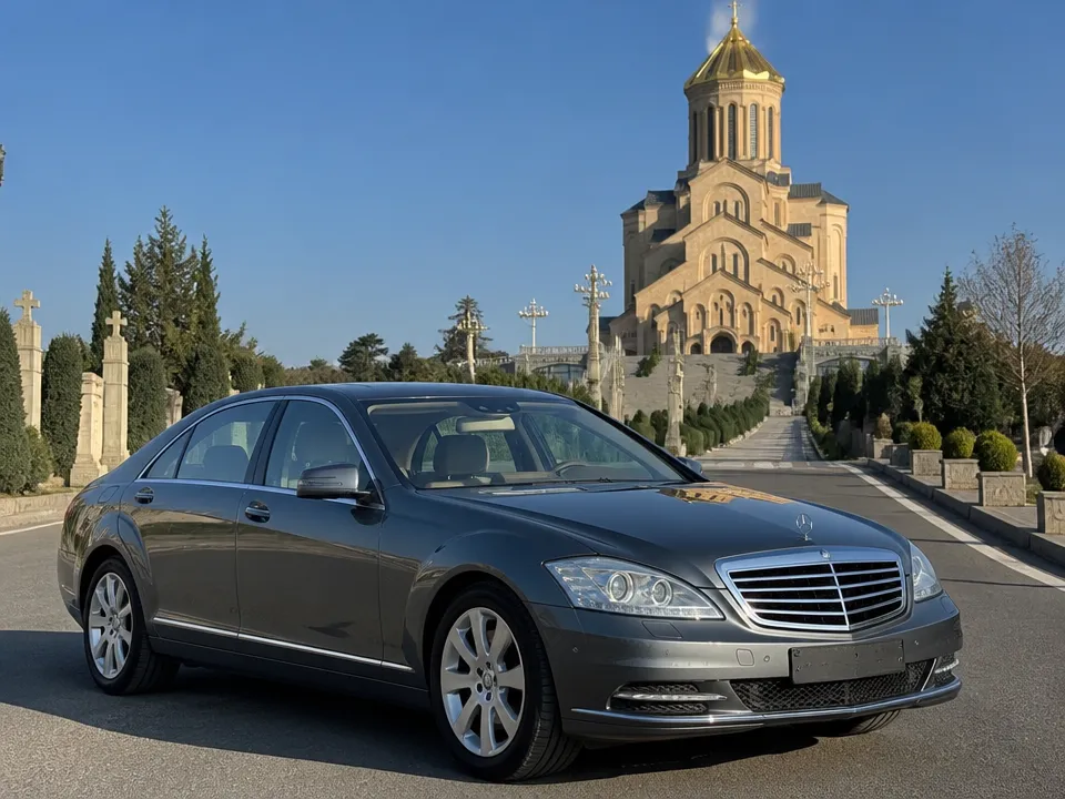 Mercedes-Benz S 600 Long 6.0 — تأجير سيارات في جورجيا