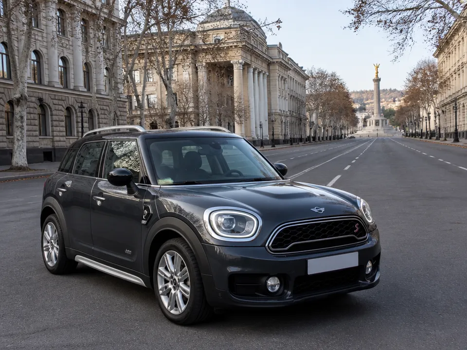 Mini Countryman S F60 ALL4 — تأجير سيارات في جورجيا