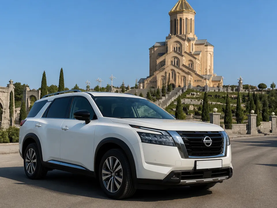 Nissan Pathfinder — تأجير سيارات في جورجيا