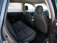 Nissan Pathfinder — салон