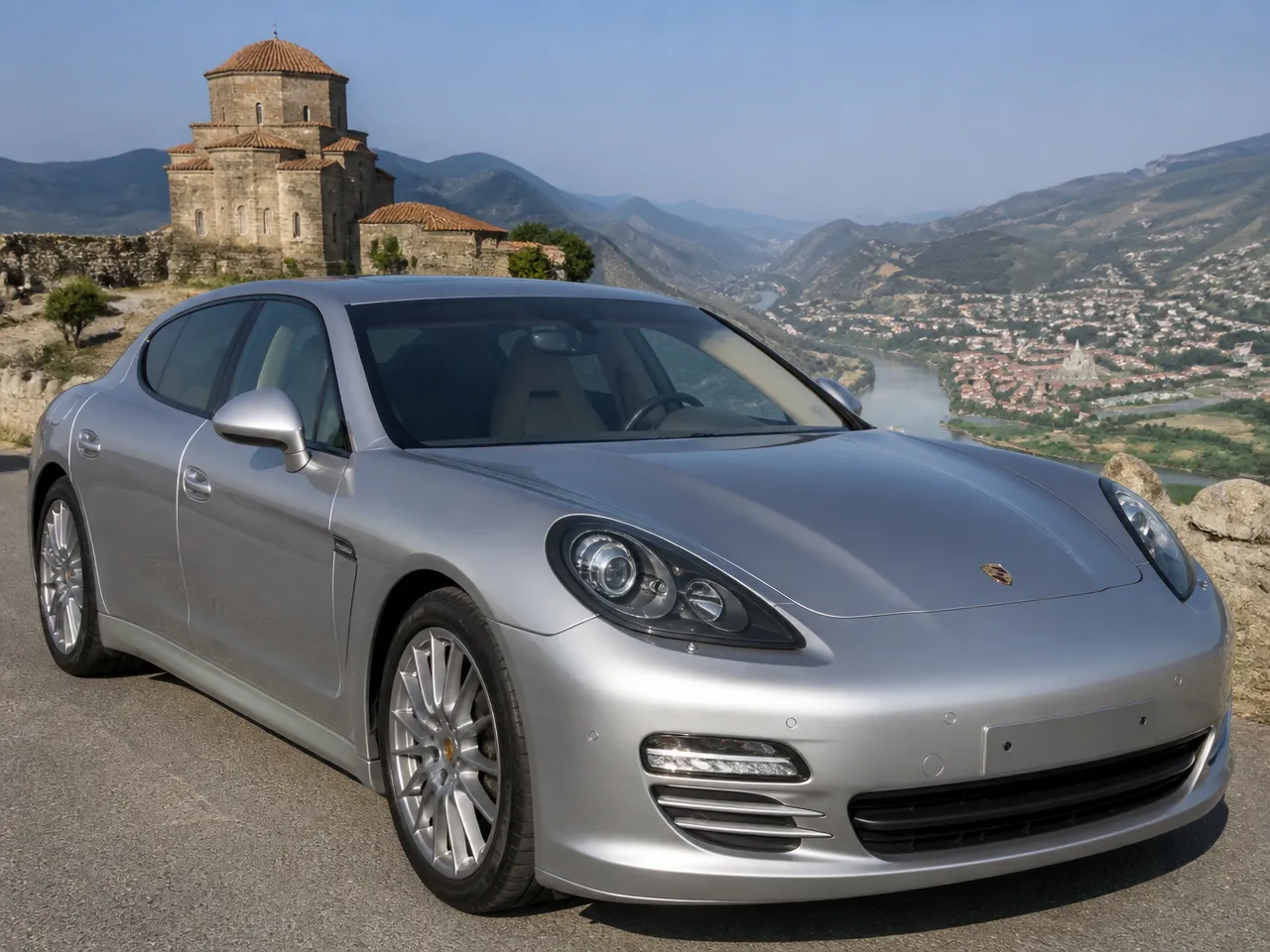 Porsche Panamera — front