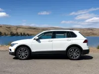 Volkswagen Tiguan — الجانب